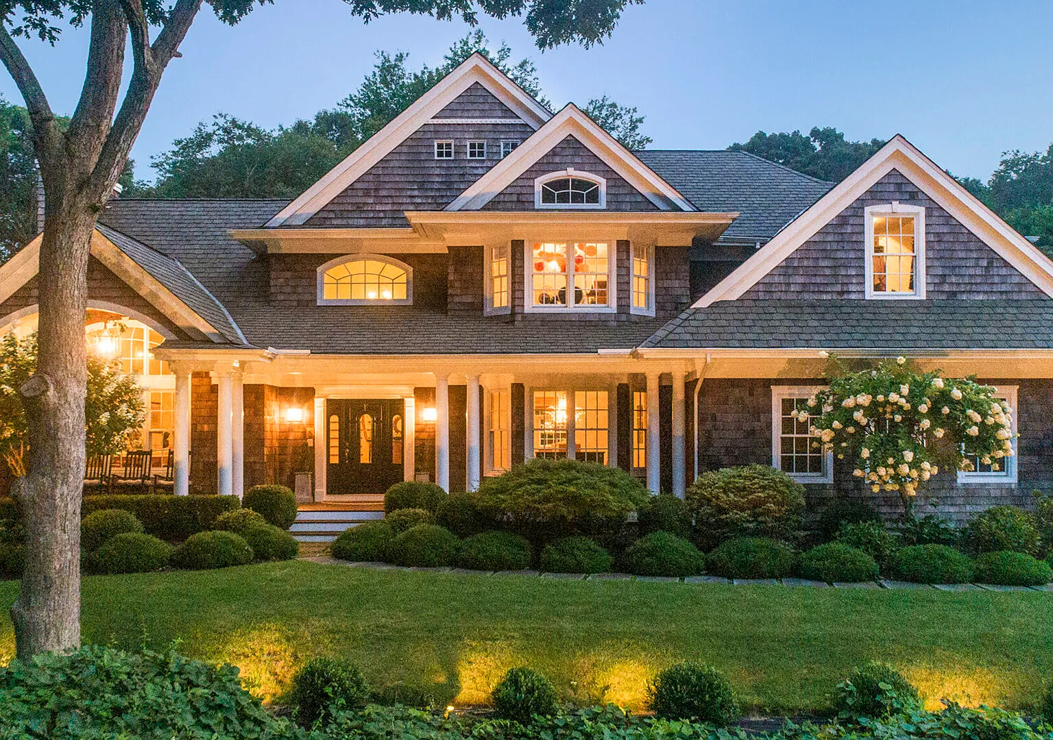 Stunning, Contemporary Southampton Home Near Town Beaches — Photo 1