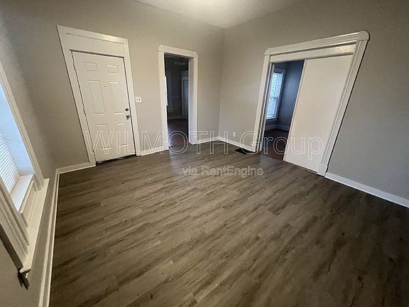 4th image of 2509 E 10th St