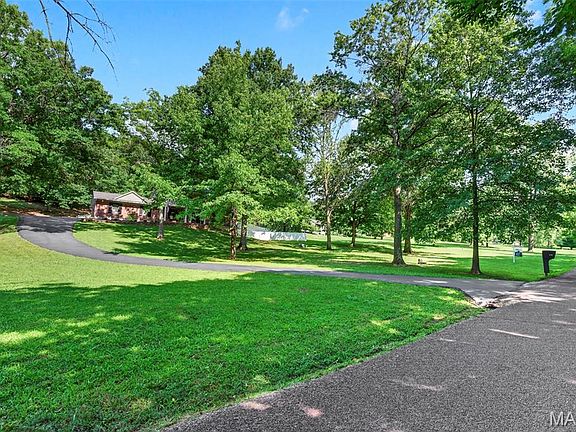 4th image of 2710 Wild Valley Dr