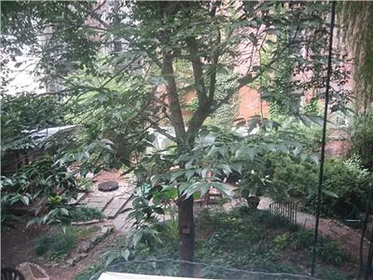 Rented by Weinstein Realty Group | media 11