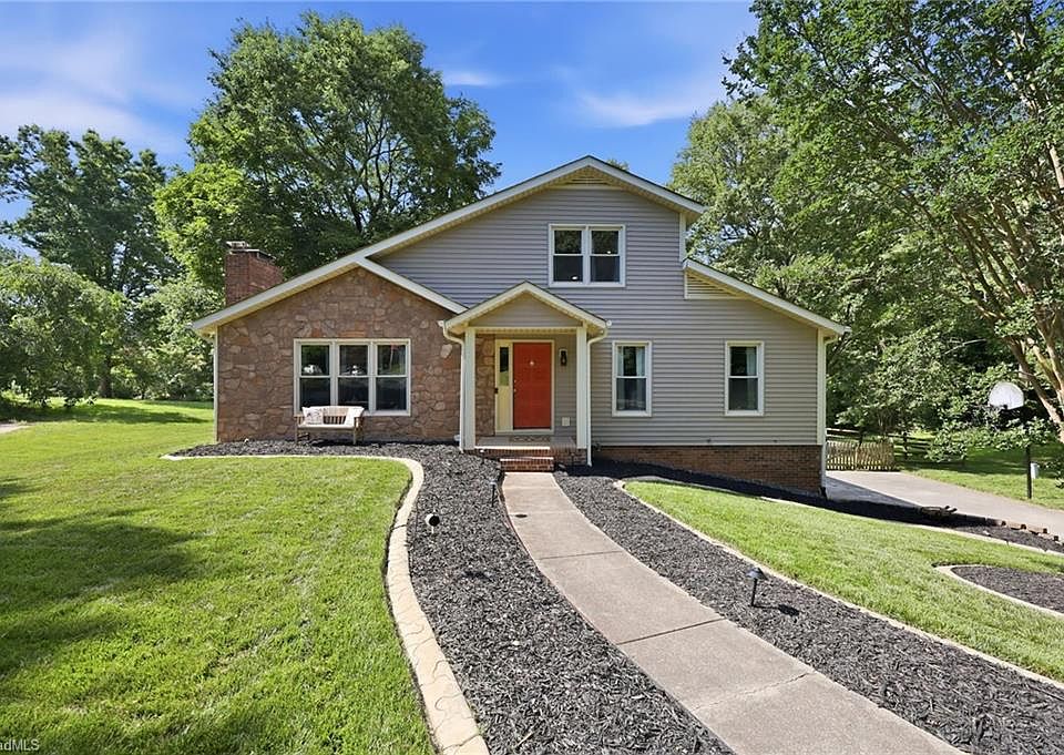 1st image of 111 Pine Hill Dr