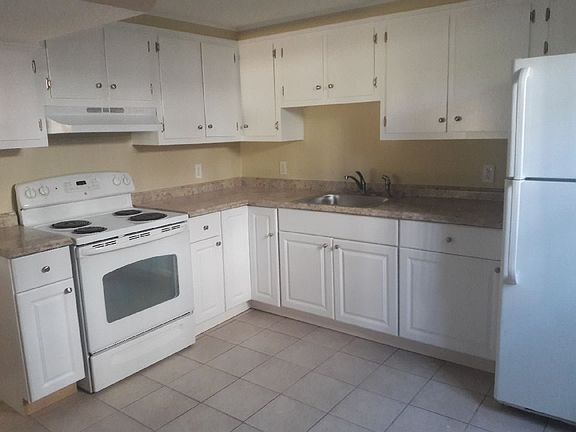 2nd image of 9A Princeton Dr
