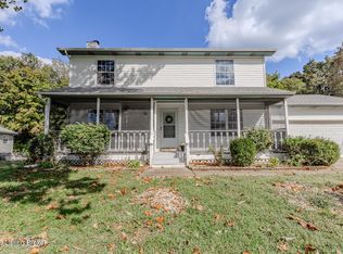 102 Larkspur Dr, Radcliff, KY 40160