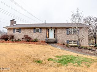 7205 Ambassador Pl, Knoxville, TN 37918