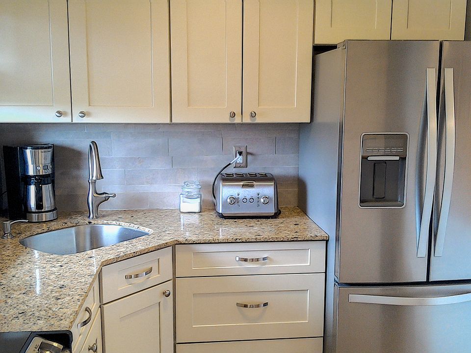 1st image of 10444 NW 30th Ct APT 305