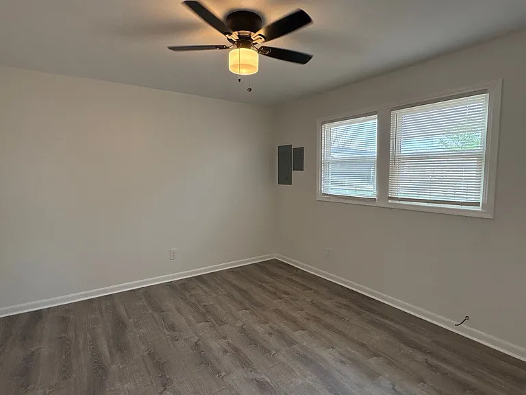 400 W Market St. — Photo 11