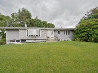 5 Pleasant Ridge Rd, Spring Valley, NY 10977