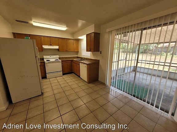 5th image of 3737 Wateroaks Dr
