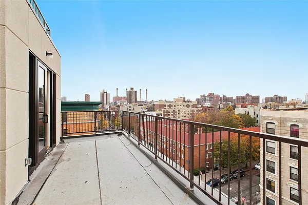 Sold by Douglas Elliman | media 15