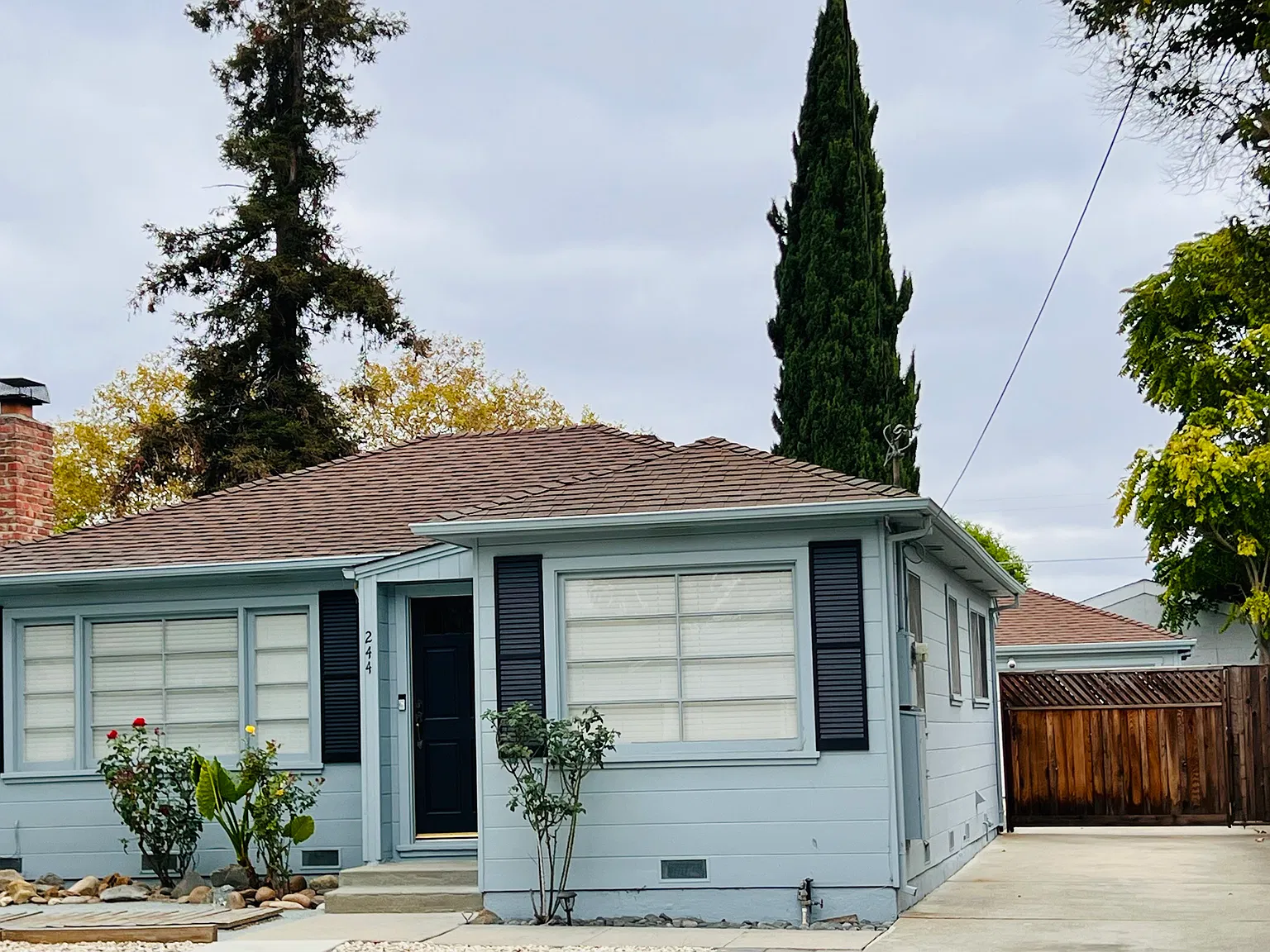 2 bed, 980 sqft, $4,500 — Photo 1