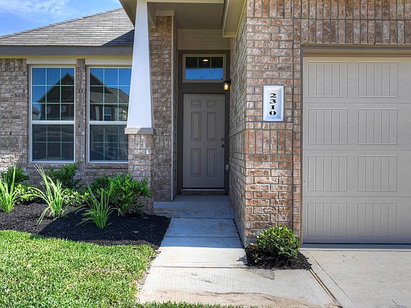 3rd image of 2310 Sanders Brook Dr