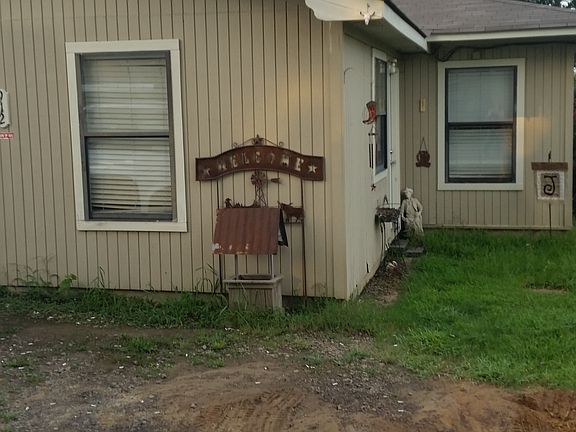 Side front yard 