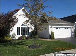 63 Country Club Dr, Monroe, NJ 08831