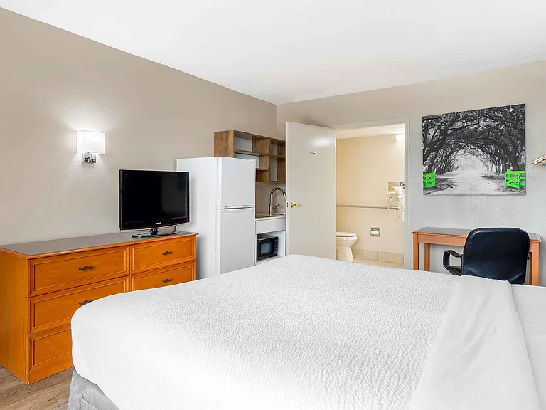 Studio Suite - 1 King Bed