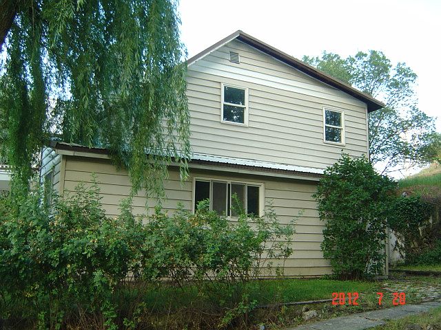 1st image of 206 SE May Ave