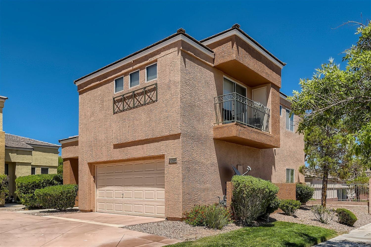 10544 India Hawthorn Ave, Las Vegas, NV 89144 Zillow