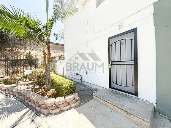 5th image of 15634 Leadwell St #13