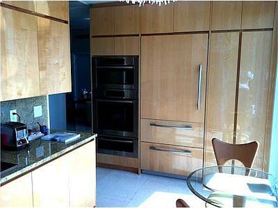 5th image of 50 S Pointe Dr APT 1106