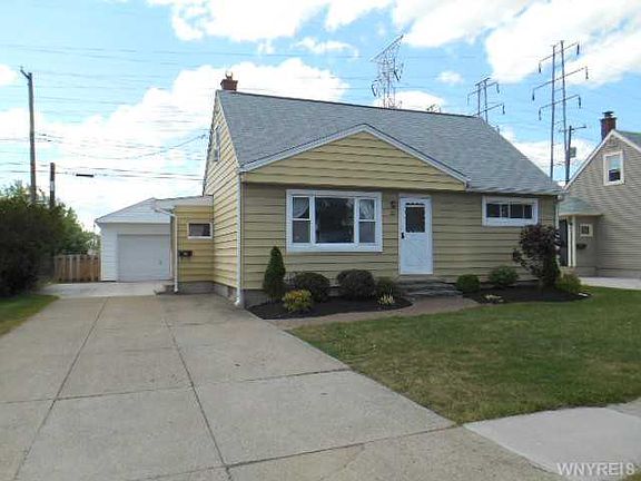 2nd image of 22 W Melcourt Dr