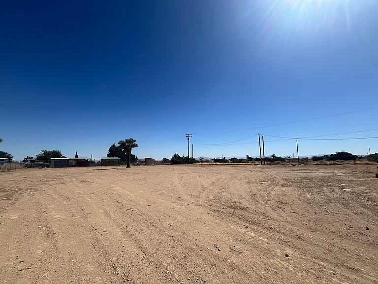 8744 Mono Rd — Photo 16