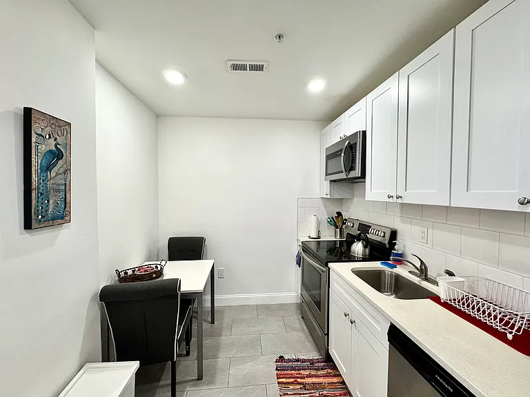 925 N Broad St #4F — Photo 9