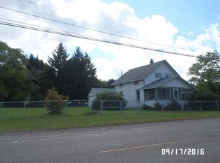 215 Federal Ave, Houghton Lake, MI 48629