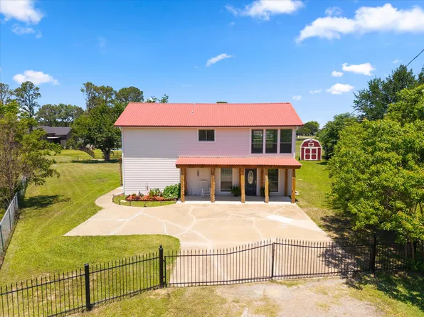 306 Lazy Cane Ranch Rd, Trinidad, TX 75163