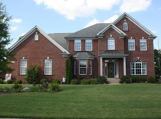 10920 Worthington Ln, Prospect, KY 40059