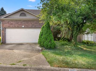 2012 Glade Ln, Lexington, KY 40513
