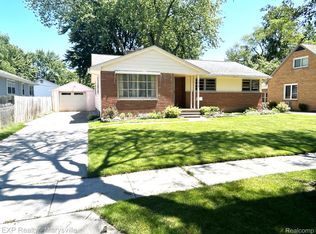 1014 18th St, Port Huron, MI 48060