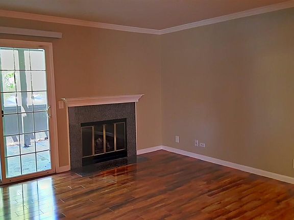 3rd image of 615 Canyon Oaks Dr APT D