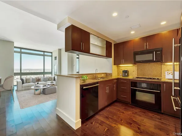 175 Huguenot Street #2404, New Rochelle, NY 10801