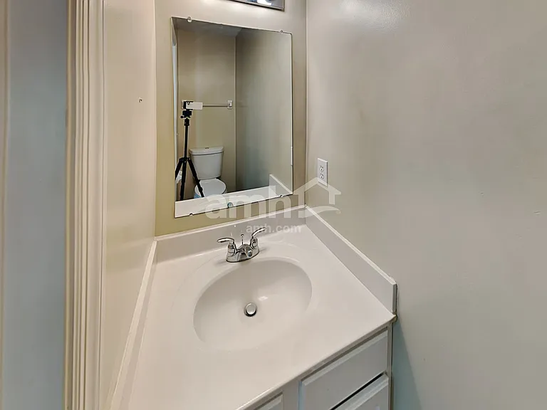 1739 Autumn Dr — Photo 9