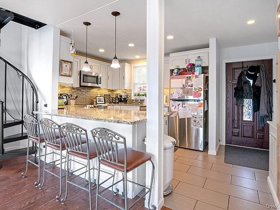 2nd image of 24 Clarkson Road