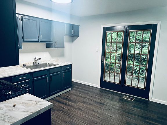 2nd image of 259 Avenue B