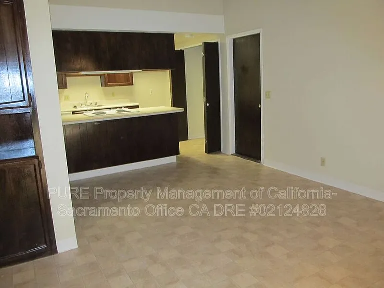 5541 Aspenwood Ct — Photo 13