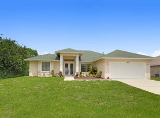 4237 SW Walker St, Port Saint Lucie, FL 34953