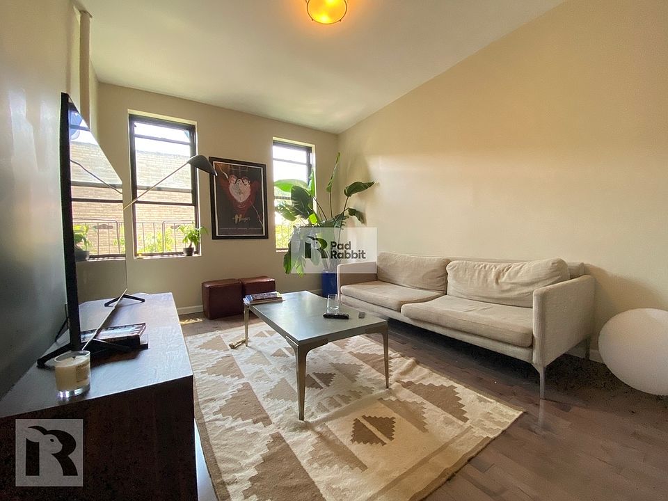 1st image of 240 Crown St #5LX
