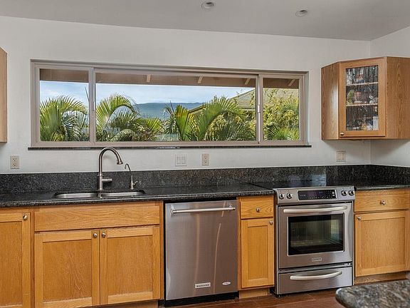 2nd image of 720 Hana Hwy APT 7