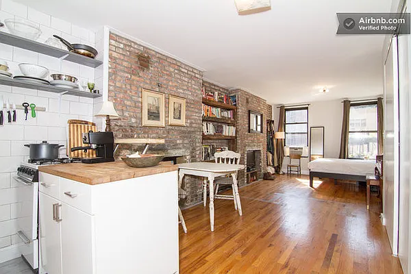 Rented by R New York | media 4