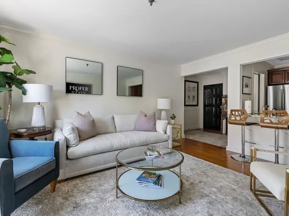 32 Vendue Range Suite 302, Charleston, SC 29401