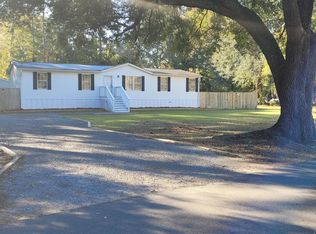 131 Schultz Lake Rd, Summerville, SC 29483