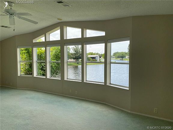 4th image of 7143 SE Cherrywood Ln