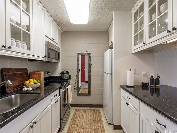 2nd image of 906 Lehua Ave #B403