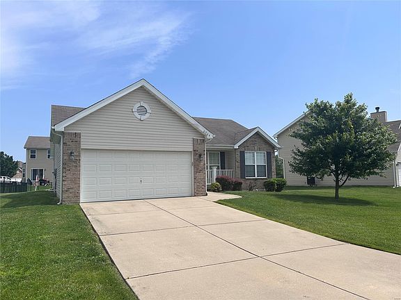 2nd image of 6924 Arbor Cove Dr