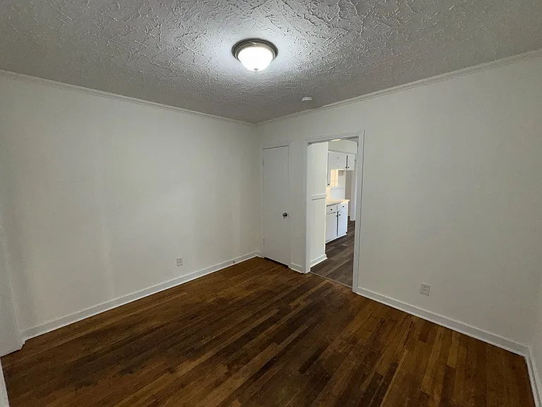 3147 Shirley Dr — Photo 16