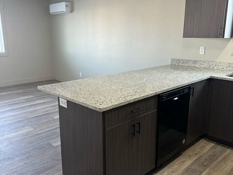 G3581RO — Photo 6