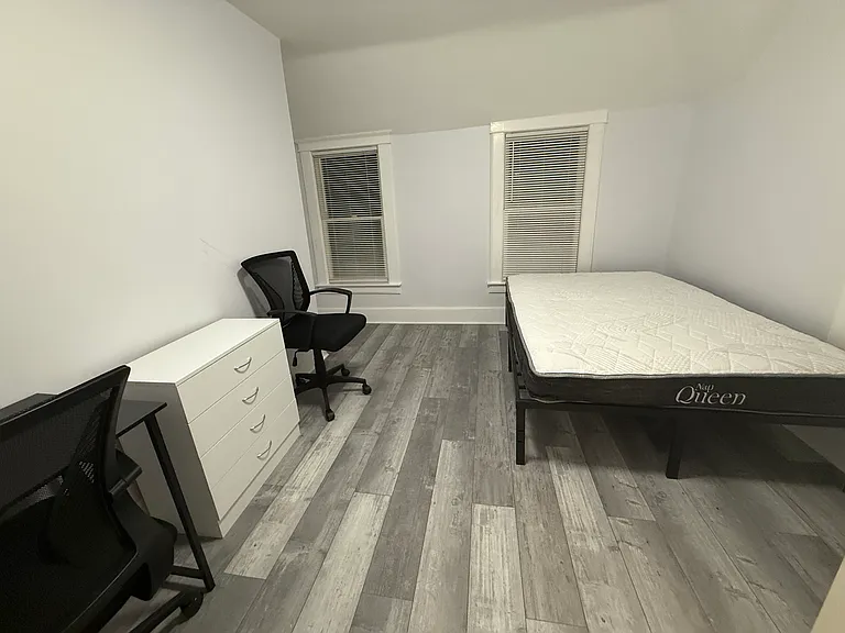 9 Mather St #2 — Photo 5