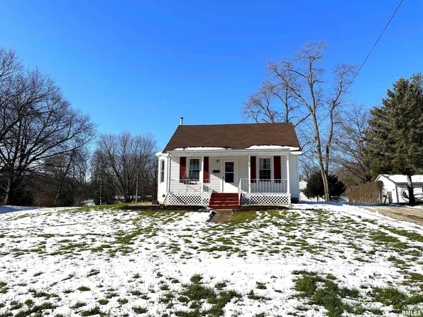 212 S West St, Knoxville, IL 61448