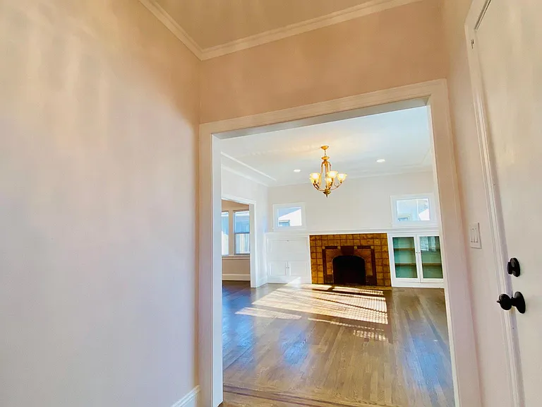2488 Havenscourt Blvd — Photo 2